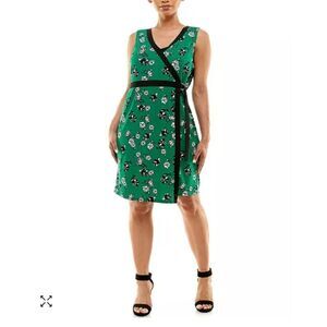 ADRIENNE VITTADINI Sleeveless Faux Surplice Dress Green With Black Trim Size L